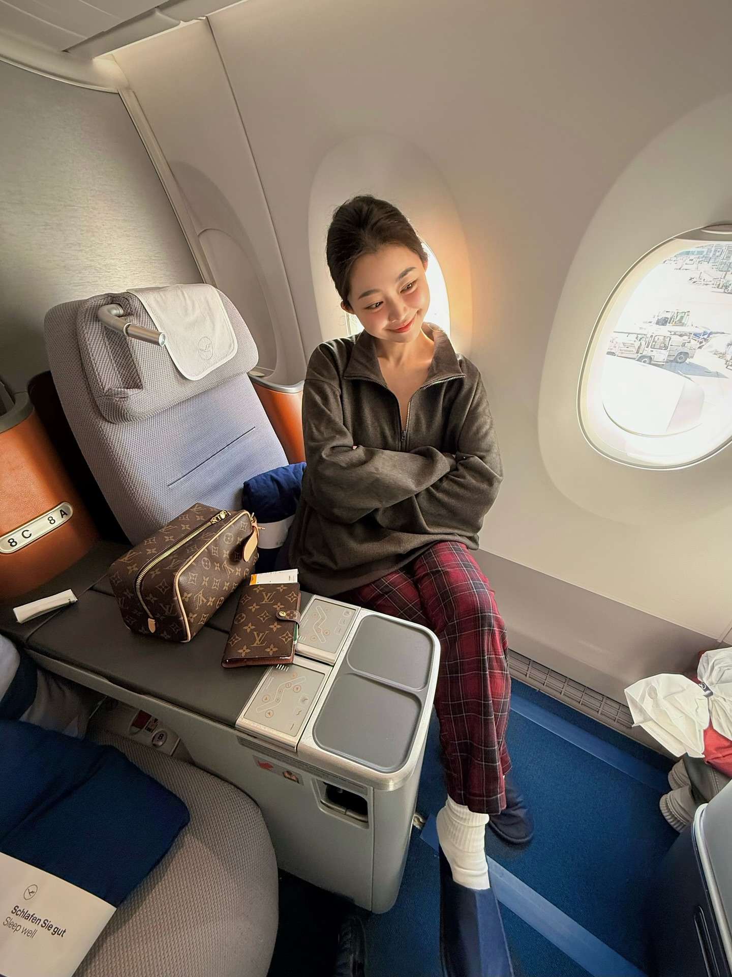 Cuộc sống của nữ tiếp viên tàu cao tốc sau 7 năm an ủi khách - Ảnh 9. Cuộc sống của nữ tiếp viên tàu cao tốc sau 7 năm an ủi khách - Ảnh 9.