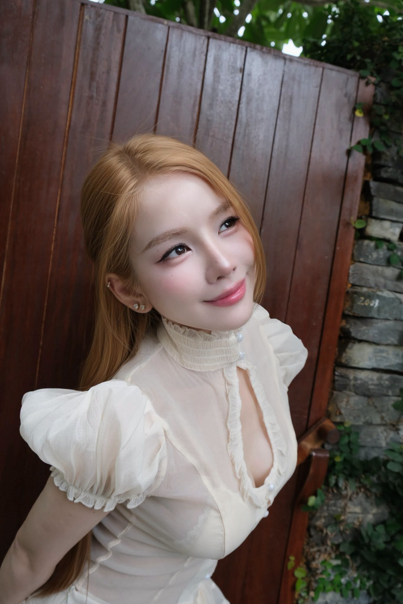 DJ Mie sau 3 năm chia tay Hồng Thanh: Mua biệt thự, đi Mercedes, nhan sắc ngày càng lên hương - Ảnh 12.