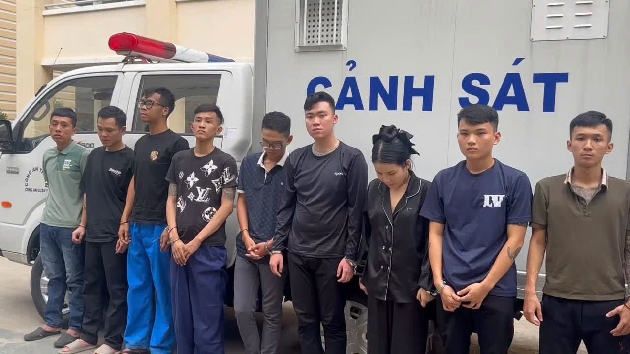Bắt Lê Quang Trọng SN 2000 và 29 người trong chuyên án phức tạp, tang vật thu giữ đặc biệt lớn - Ảnh 2.