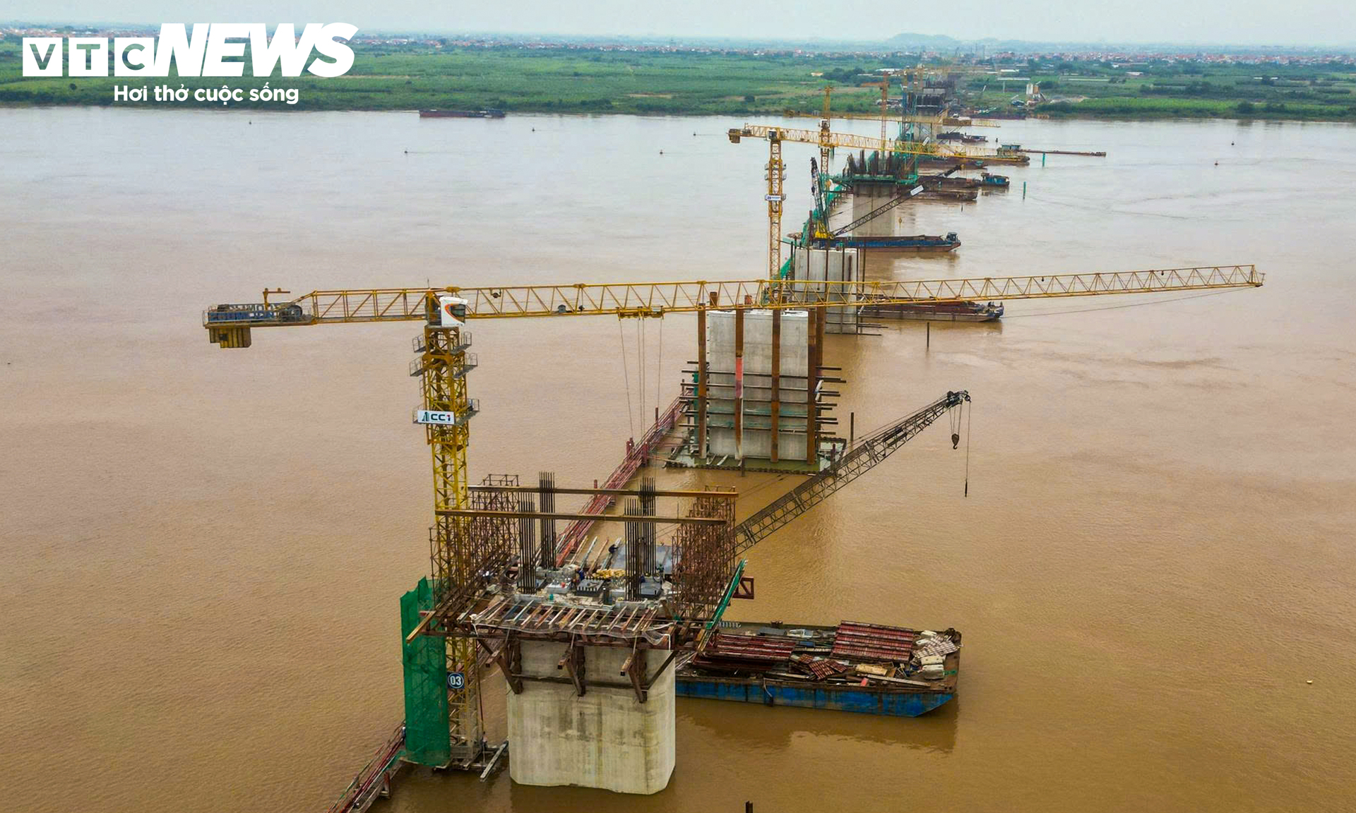 Cầu Hồng H&agrave; dần ho&agrave;n thiện sau 8 th&aacute;ng thi c&ocirc;ng vượt tiến độ - Ảnh 10.