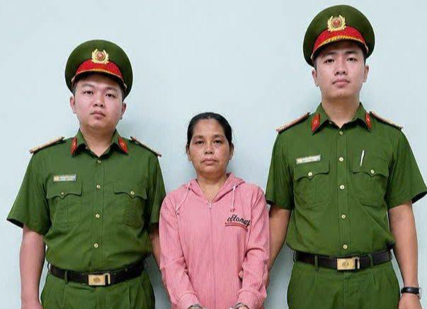 Ra lệnh bắt khẩn cấp bảo mẫu Triệu Thị Tâm SN 1971 - Ảnh 2.