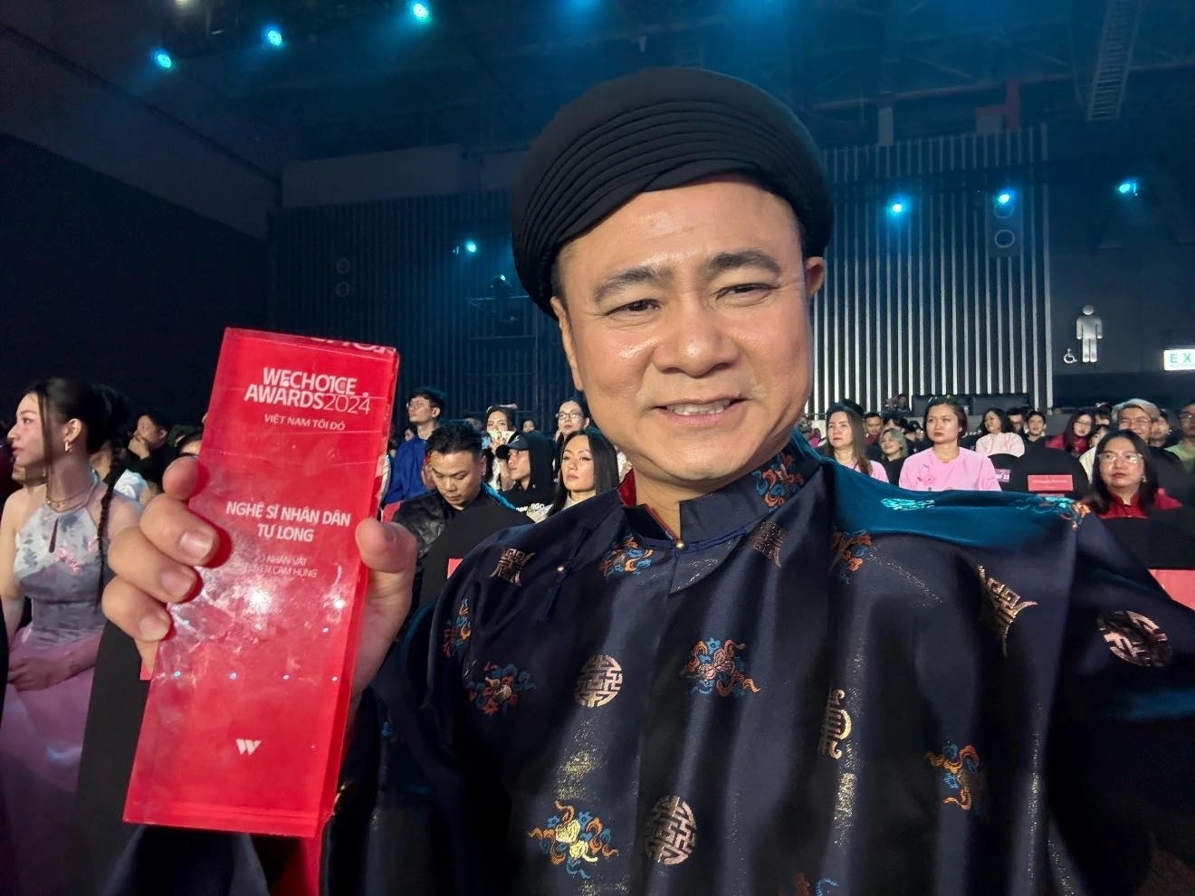 Giám đốc Nhà hát Chèo Quân đội diễn 9 concert cháy vé trên cả nước, làm Tiến sĩ ở tuổi 52 - Ảnh 6. Giám đốc Nhà hát Chèo Quân đội diễn 9 concert cháy vé trên cả nước, làm Tiến sĩ ở tuổi 52 - Ảnh 6.
