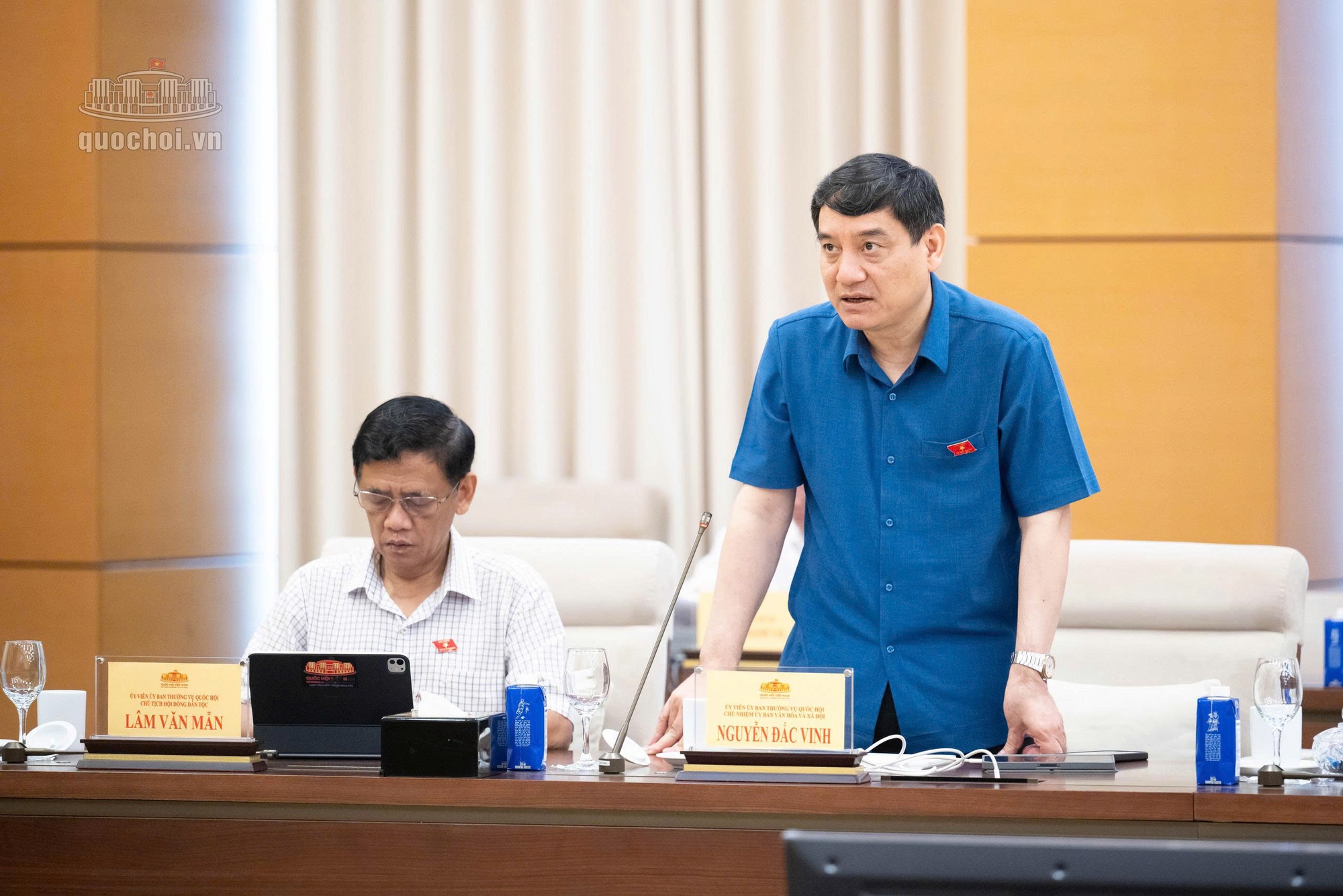 Doanh nghiệp dưới 100 tỷ đồng sẽ được nộp thuế đơn giản hóa từ 2026 - Ảnh 10. Doanh nghiệp dưới 100 tỷ đồng sẽ được nộp thuế đơn giản hóa từ 2026 - Ảnh 10.