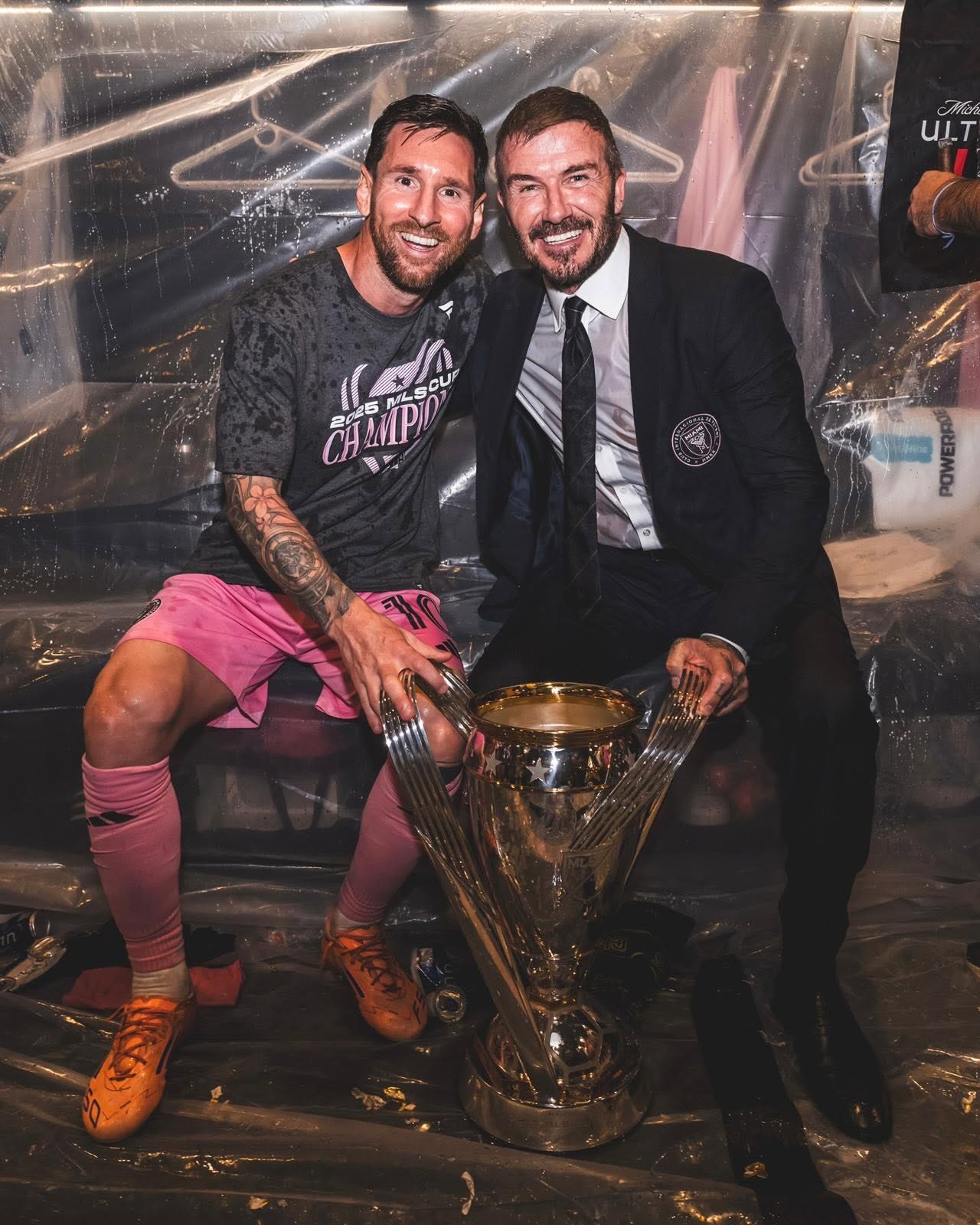 David Beckham tri ân Messi sau màn chia tay sự nghiệp quốc tế 2026 - Ảnh 1. David Beckham tri ân Messi sau màn chia tay sự nghiệp quốc tế 2026 - Ảnh 1.