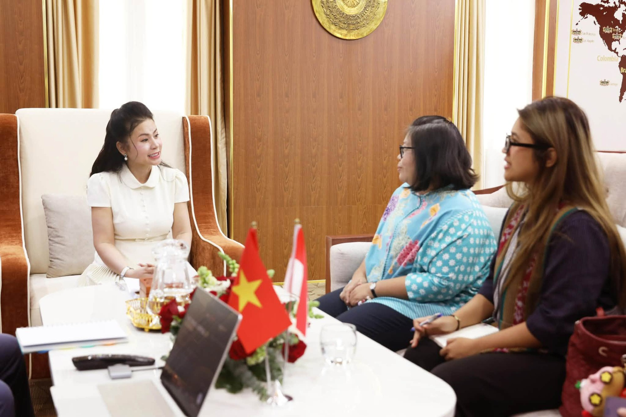 B&agrave; L&ecirc; Ho&agrave;ng Diệp Thảo sắp đ&oacute;n tin vui tại thị trường 270 triệu d&acirc;n - Ảnh 2.