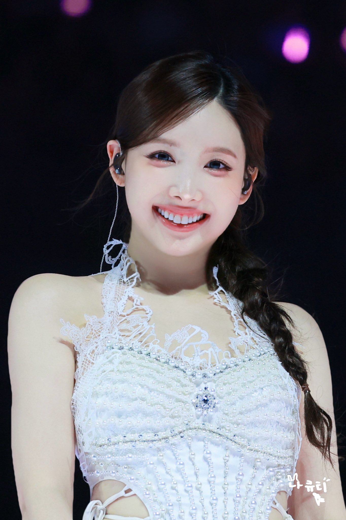 - Ảnh 3. - Ảnh 3.