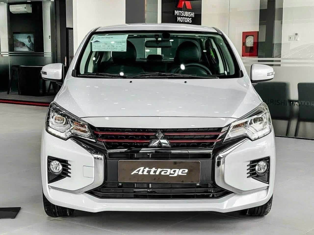 Mitsubishi Attrage bản cao xả kho giảm gi&aacute; gần 70 triệu đồng , lăn b&aacute;nh thậm ch&iacute; &aacute;p s&aacute;t Kia Morning - Ảnh 2.