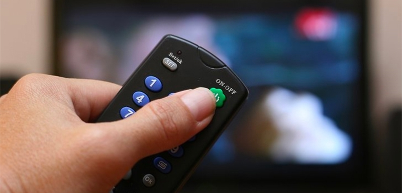 Lời khuy&ecirc;n cho những gia đ&igrave;nh &iacute;t bật TV nhưng cắm điện 24/24 - Ảnh 3.