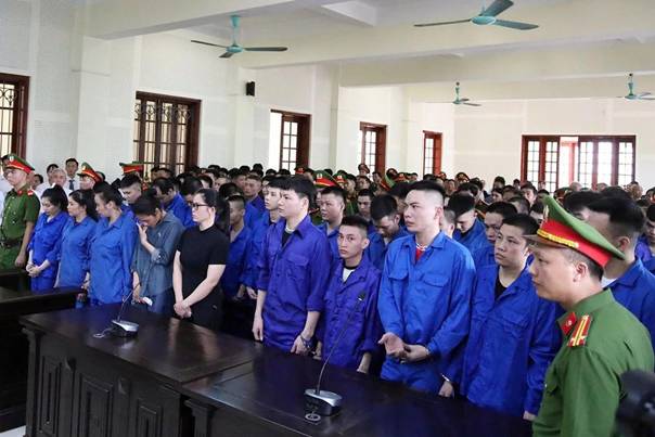 Hé lộ kịch bản của quản lý Phạm Sỹ Huynh trong chuyên án đặc biệt lớn, giao dịch lên tới 71 tỷ đồng - Ảnh 1.