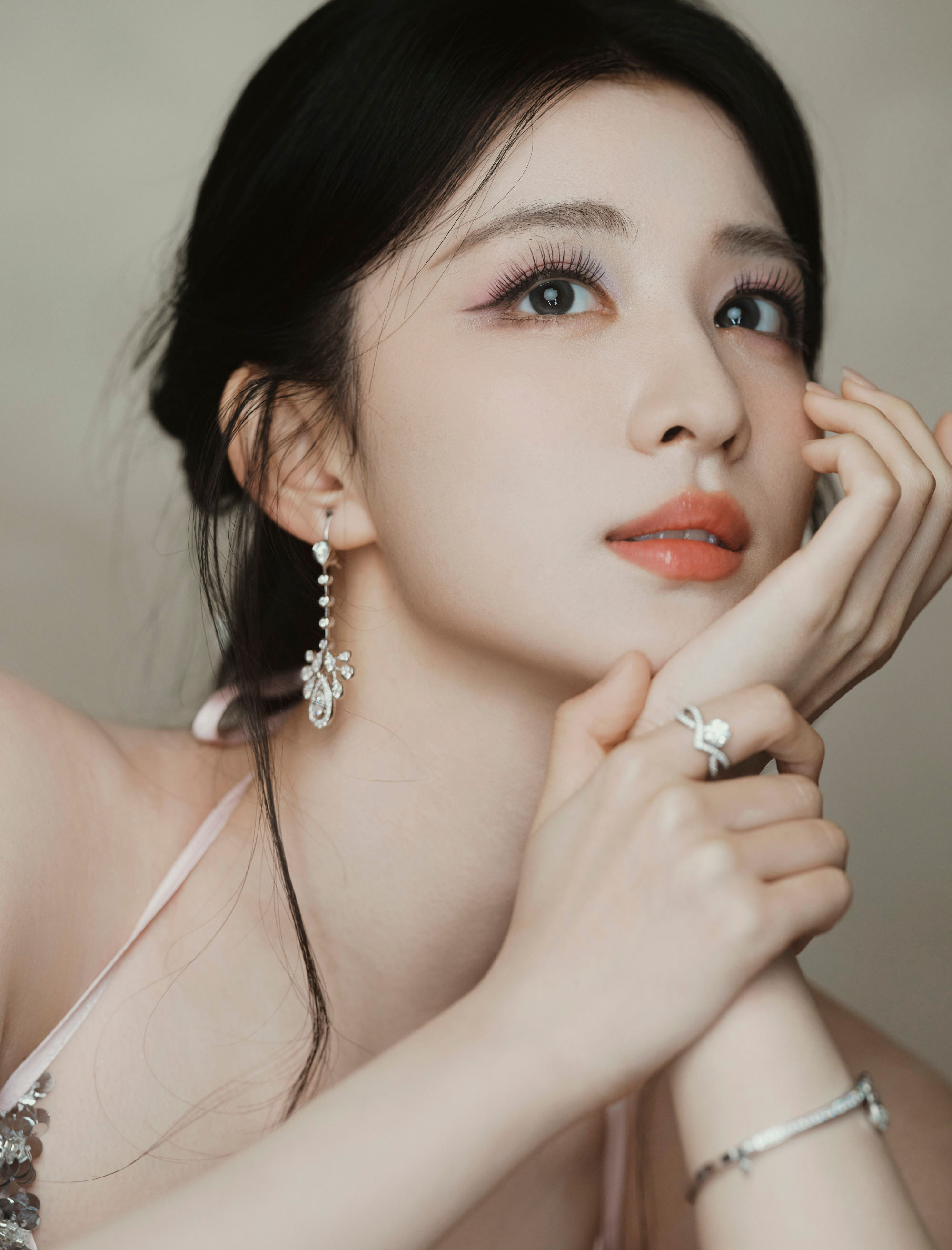 "Mỹ nhân có nụ cười giả tạo nhất showbiz" bị bóc trần nhan sắc thật, cả MXH đứng hình - Ảnh 6.