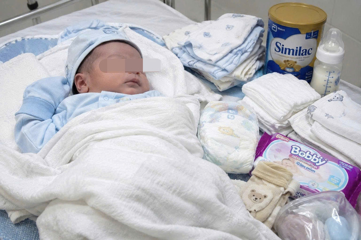 B&eacute; trai sơ sinh bị bỏ rơi tại Bắc Ninh: T&igrave;m người th&acirc;n cho ch&aacute;u b&eacute; - Ảnh 1.