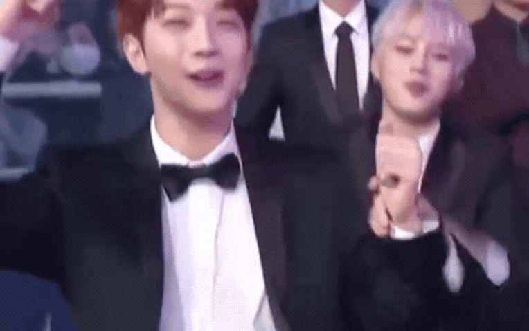 Lại Qu&aacute;n L&acirc;m từ thần tượng Kpop đến c&ocirc;ng chức: H&agrave;nh tr&igrave;nh sống 4 cuộc đời ấn tượng - Ảnh 1.
