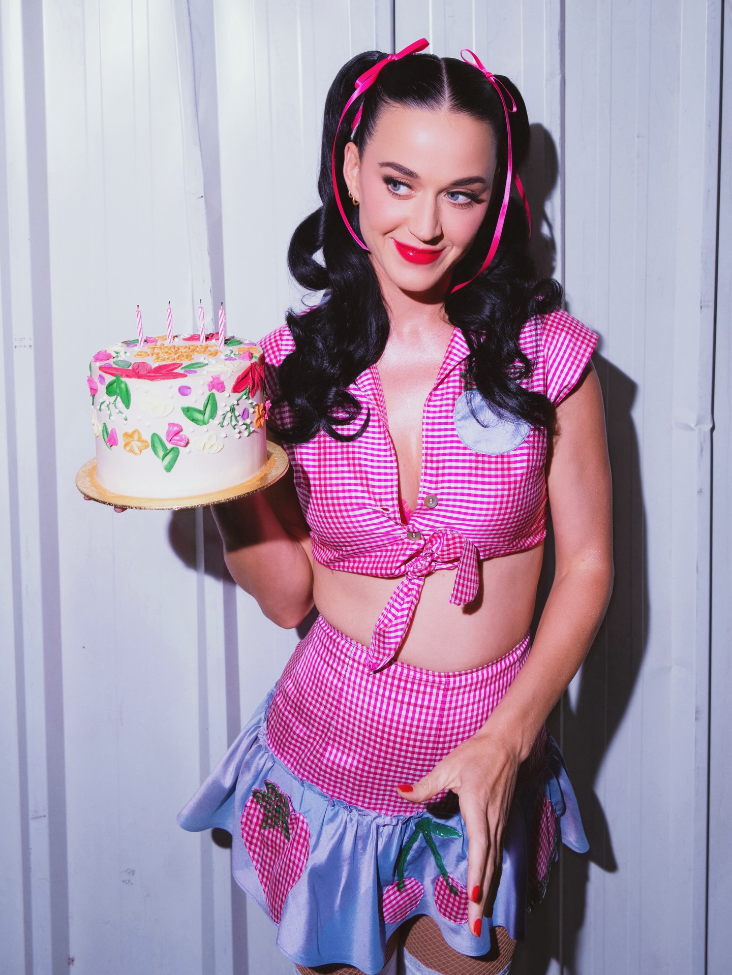Sự sụt giảm doanh thu của Katy Perry: Ngôi sao 30 tỷ views gặp khó khăn tại phòng vé 2026 - Ảnh 4. Sự sụt giảm doanh thu của Katy Perry: Ngôi sao 30 tỷ views gặp khó khăn tại phòng vé 2026 - Ảnh 4.