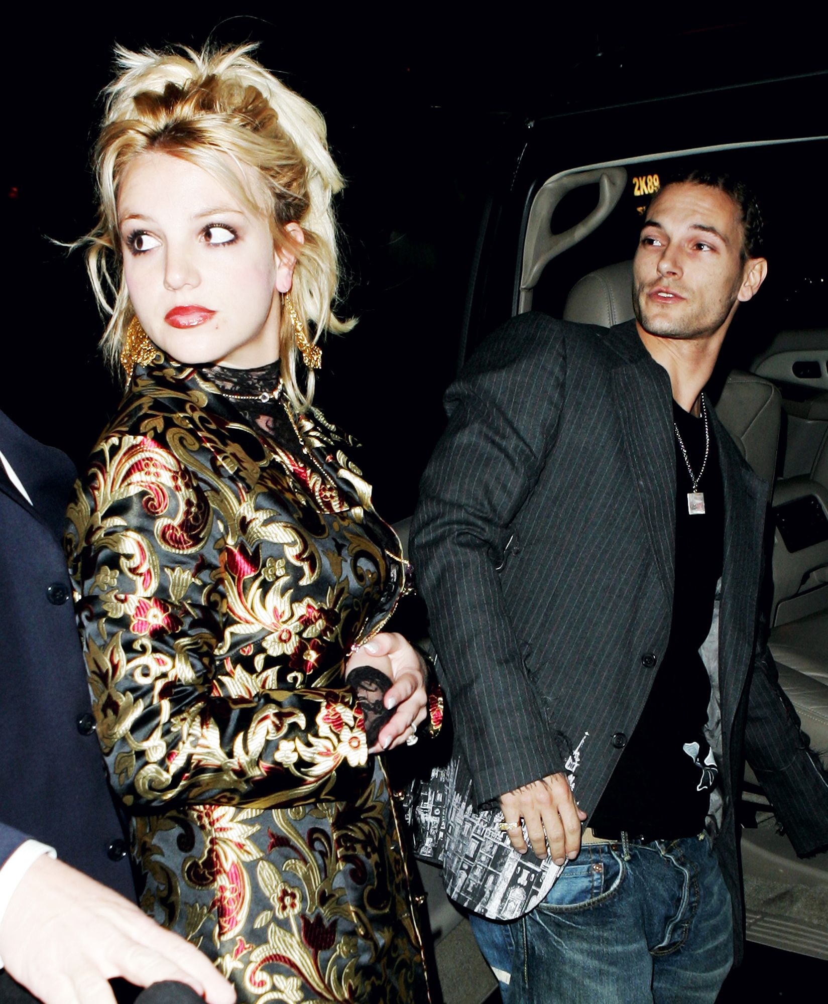 Britney Spears: Cuộc đời đầy bi kịch v&agrave; ca kh&uacute;c Lucky 236 triệu view khiến r&ugrave;ng m&igrave;nh - Ảnh 6.