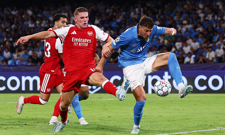Arsenal thắng Napoli 1 - 0 ở UEFA Champions League 2026 nhờ b&agrave;n thắng của Odegaard - Ảnh 2.