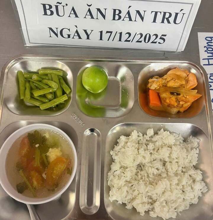 Suất ăn b&aacute;n tr&uacute; tại H&agrave; Nội 2026: Ai chịu tr&aacute;ch nhiệm khi bữa ăn kh&ocirc;ng đảm bảo? - Ảnh 2.