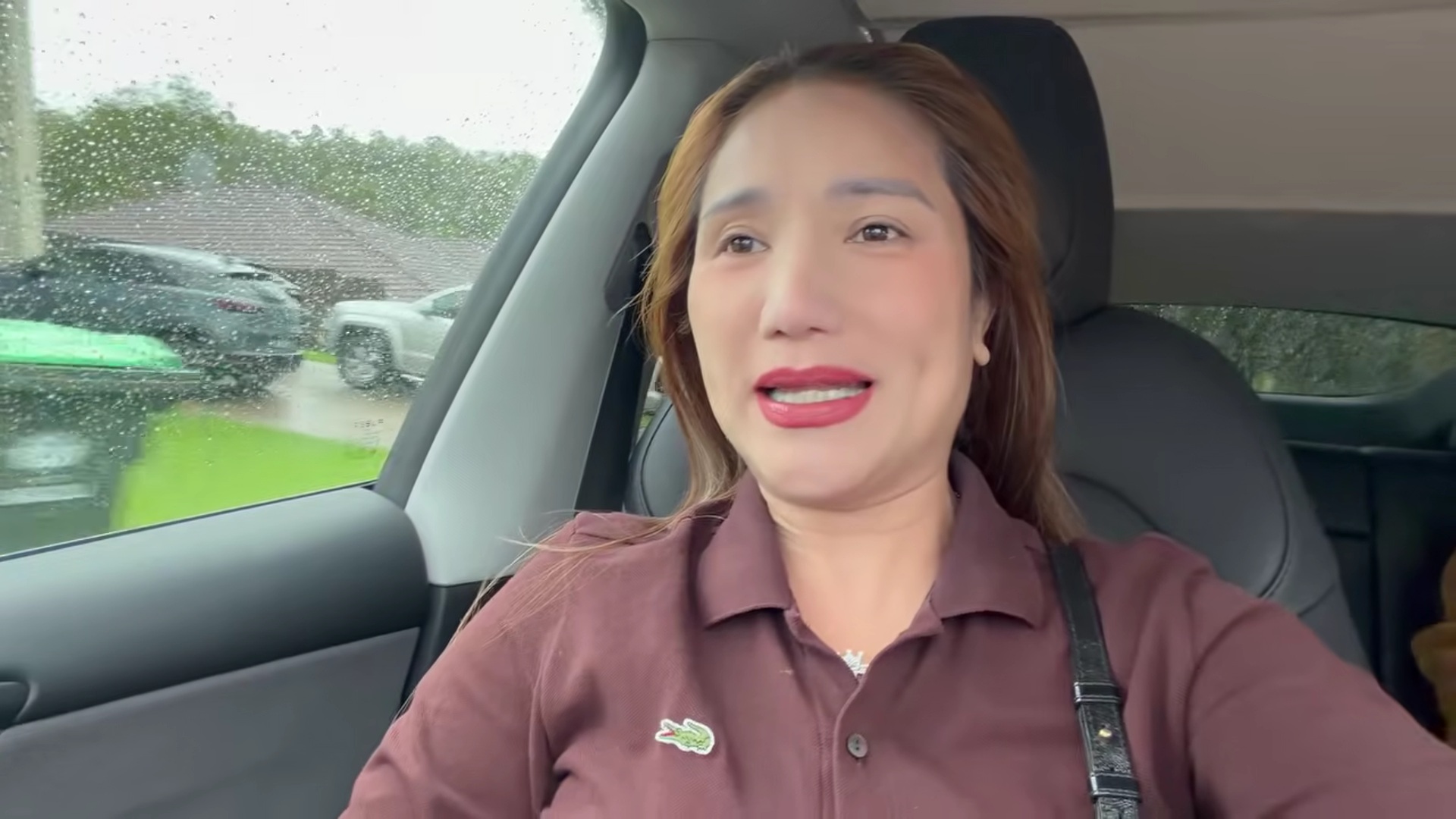 Nữ NSƯT đi l&agrave;m shipper ở &Uacute;c - Ảnh 1.