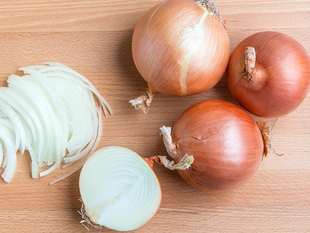 Tại sao cắt hành lại cay mắt? nguyên nhân và cách khắc phục hiệu quả - Ảnh 1. Tại sao cắt hành lại cay mắt? nguyên nhân và cách khắc phục hiệu quả - Ảnh 1.