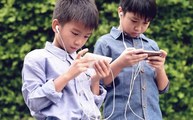 6 c&aacute;ch gi&uacute;p trẻ cai điện thoại hiệu quả kh&ocirc;ng cần tịch thu - Ảnh 4.