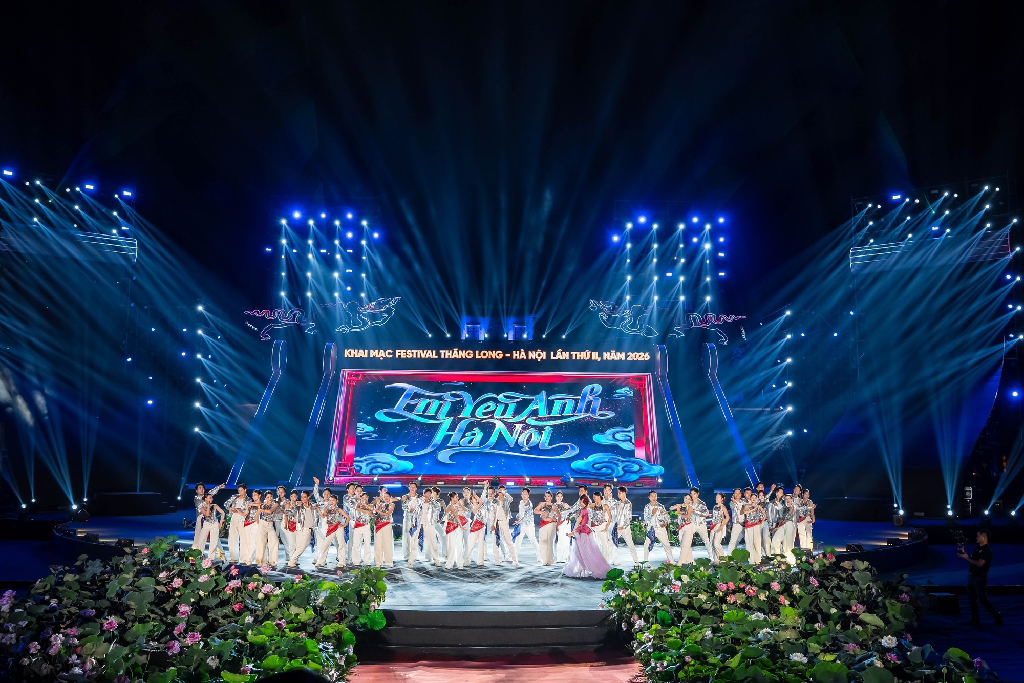 Tổng đạo diễn Phạm Ho&agrave;ng Giang đưa &ldquo;D&ograve;ng chảy di sản&rdquo; l&ecirc;n s&acirc;n khấu khai mạc Festival Thăng Long - H&agrave; Nội 2026- Ảnh 3.