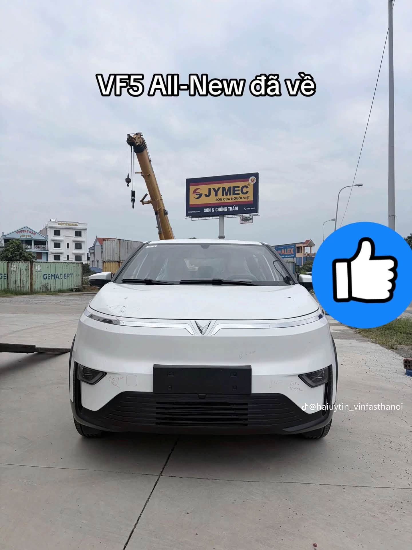 Cận cảnh VinFast VF 5 thế hệ mới kh&ocirc;ng che: Dễ c&oacute; cốp trước, nội thất th&ecirc;m sạc kh&ocirc;ng d&acirc;y, 30% pin đi hơn 90 km - Ảnh 2.