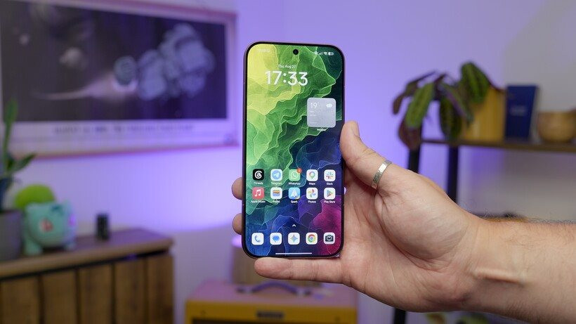 Trải nghiệm Poco F9 Ultra: Chiếc điện thọai pin 8 . 050 MAh khiến c&aacute;c flagship kh&aacute;c xấu hổ - Ảnh 2.