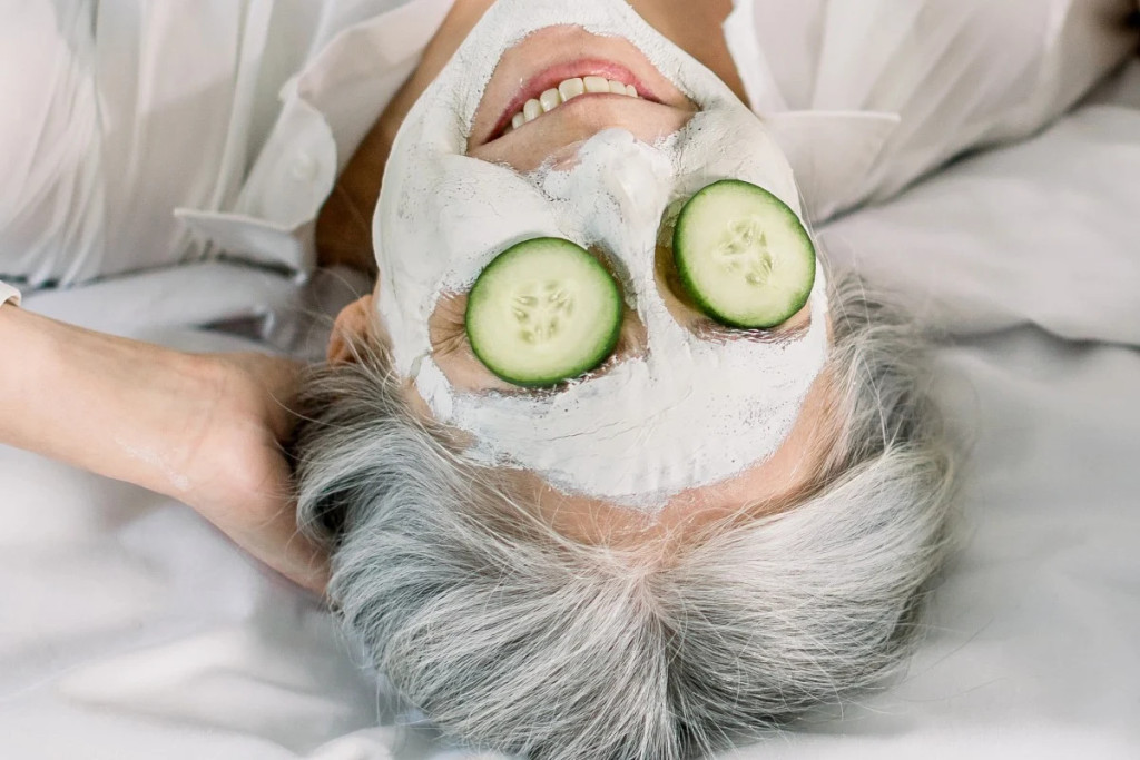 Cụ b&agrave; 75 tuổi ti&ecirc;u gần 12 tỷ cho l&agrave;m đẹp tại spa: Sự thật g&acirc;y sốc - Ảnh 1.