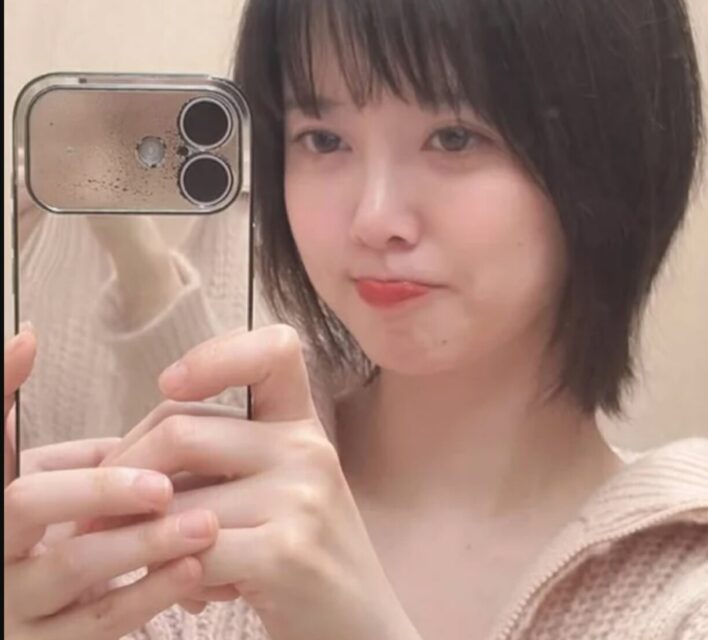 Goo Hye Sun tự cắt tóc gây sốt: Từ thảm họa đến diện mạo trẻ trung năm 2026 - Ảnh 5. Goo Hye Sun tự cắt tóc gây sốt: Từ thảm họa đến diện mạo trẻ trung năm 2026 - Ảnh 5.