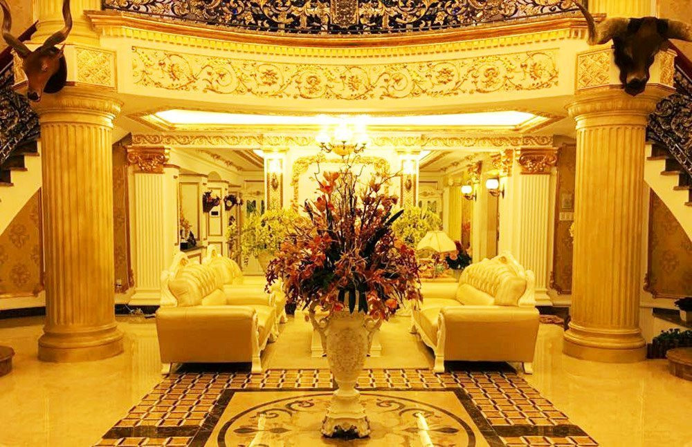8 người con của chủ nh&acirc;n dinh thự 2.500 m&sup2; ven s&ocirc;ng S&agrave;i G&ograve;n, l&ecirc;n truyền h&igrave;nh H&agrave;n Quốc trong ph&oacute;ng sự về giới si&ecirc;u gi&agrave;u l&agrave; những ai? - Ảnh 2.