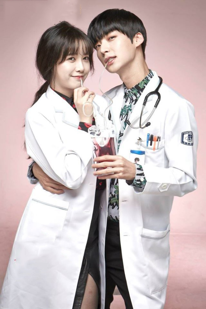 Goo Hye Sun tự cắt tóc gây sốt: Từ thảm họa đến diện mạo trẻ trung năm 2026 - Ảnh 7. Goo Hye Sun tự cắt tóc gây sốt: Từ thảm họa đến diện mạo trẻ trung năm 2026 - Ảnh 7.
