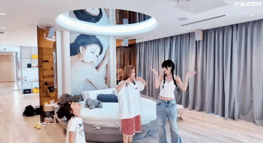 Căn nh&agrave; 50 tỷ của Ngọc Trinh: Kh&ocirc;ng gian sống rộng r&atilde;i v&agrave; tiện nghi đẳng cấp - Ảnh 5.