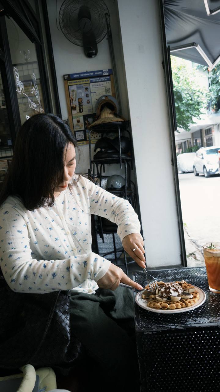 Trải nghiệm m&ugrave;a thu H&agrave; Nội: 10 Qu&aacute;n c&agrave; ph&ecirc; c&oacute; g&oacute;c nh&igrave;n tuyệt đẹp - Ảnh 6.