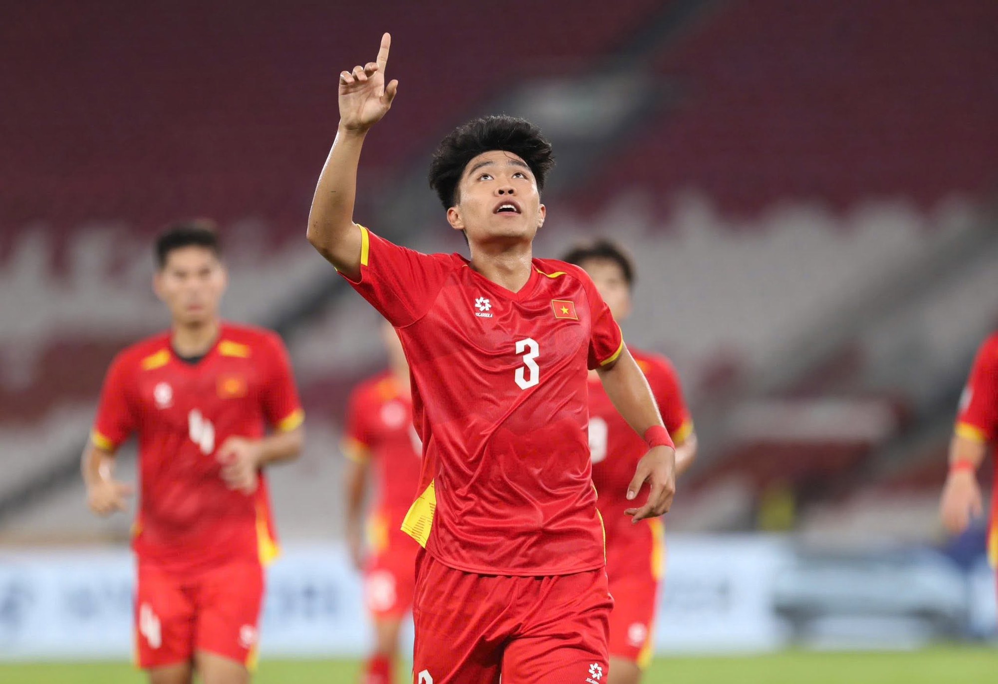 Body 6 múi cuồn cuộn của Lý Đức , đội trưởng U23 Việt Nam tại ASIAD 2026 - Ảnh 1. Body 6 múi cuồn cuộn của Lý Đức , đội trưởng U23 Việt Nam tại ASIAD 2026 - Ảnh 1.