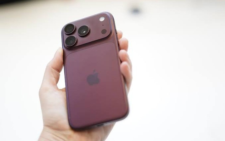 Đã tìm ra nơi bán iPhone 18 Pro Max giá "hời" nhất Việt Nam, trợ giá tới 10 triệu đồng?