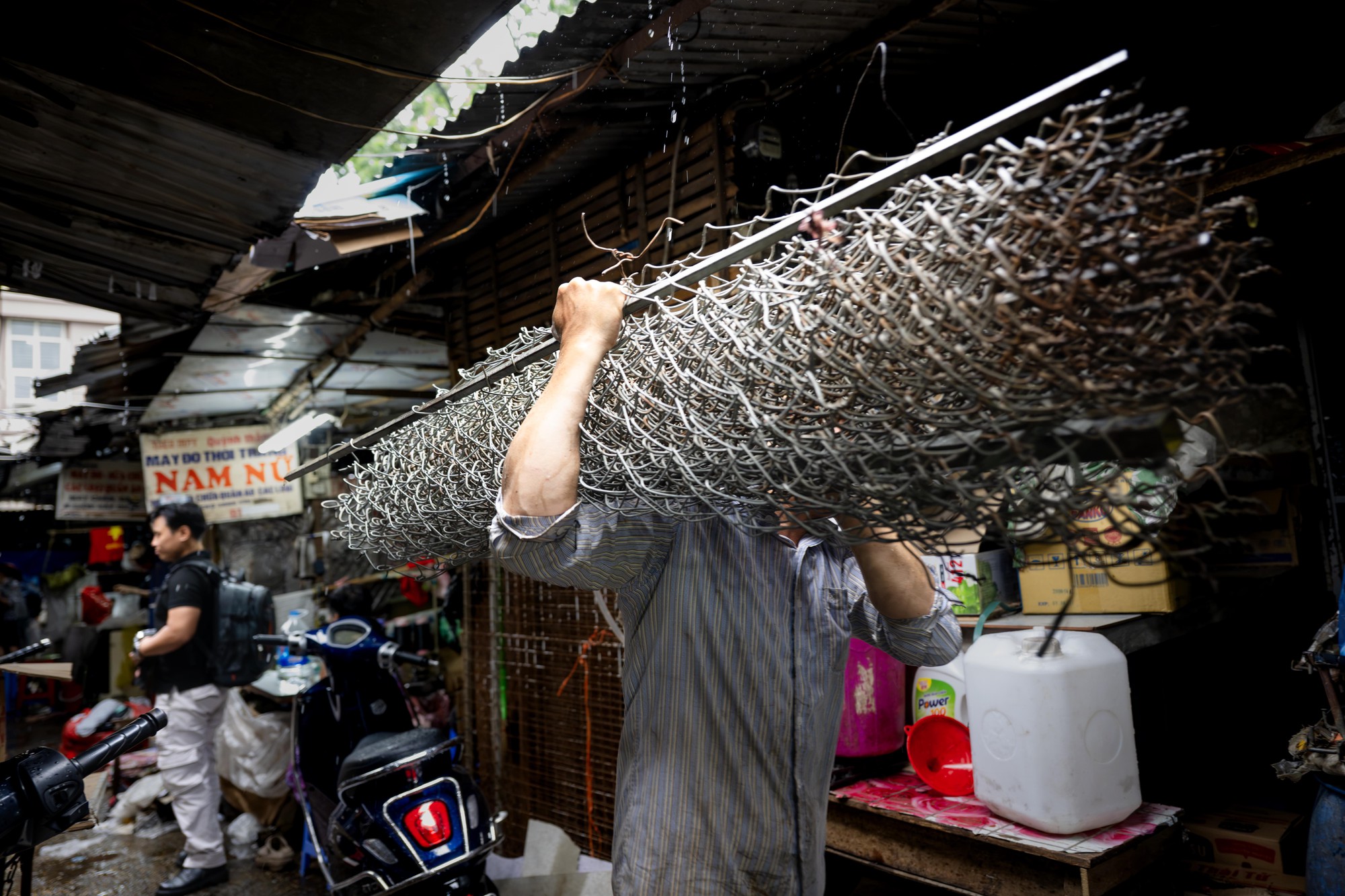 Chợ Kim Liên dừng hoạt động sau 30 năm , gần 200 tiểu thương phải dọn đi - Ảnh 15.