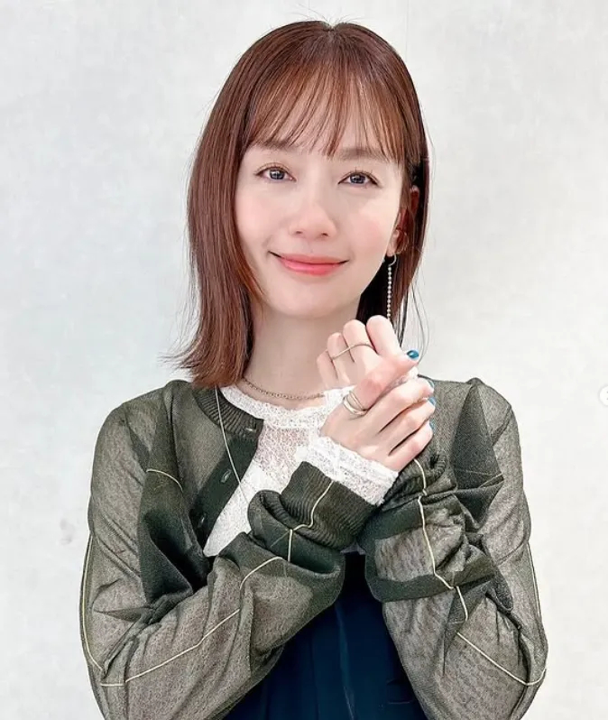 Nữ diễn vi&ecirc;n Yuri Nakamura qua đời v&igrave; ung thư trực tr&agrave;ng , g&acirc;y b&agrave;ng ho&agrave;ng cho C&ocirc;ng ch&uacute;ng - Ảnh 3.