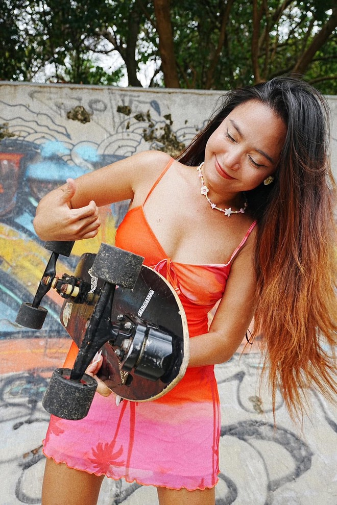 C&ocirc; g&aacute;i ở TP.HCM d&ugrave;ng v&aacute;n trượt đi chợ, ai gặp cũng ngo&aacute;i nh&igrave;n: &ldquo;Cuộc sống của m&igrave;nh g&oacute;i trong 3 chữ&rdquo; - Ảnh 3.
