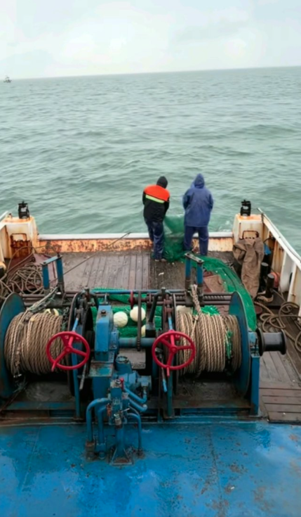 Gia đình đã lo hậu sự, người đàn ông rơi xuống biển mất tích 11 ngày bất ngờ trở về nhà - Ảnh 1.