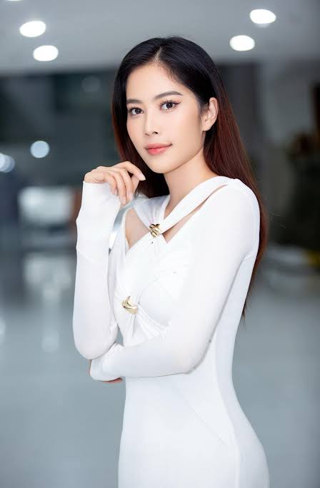 Nam Em lại c&oacute; h&agrave;nh động kh&oacute; hiểu  - Ảnh 3.