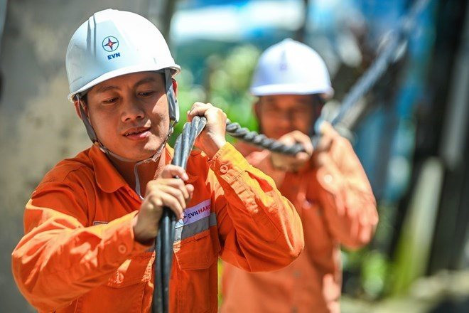 Hết lỗ, EVN b&aacute;o l&atilde;i hơn 1.500 tỷ đồng/th&aacute;ng