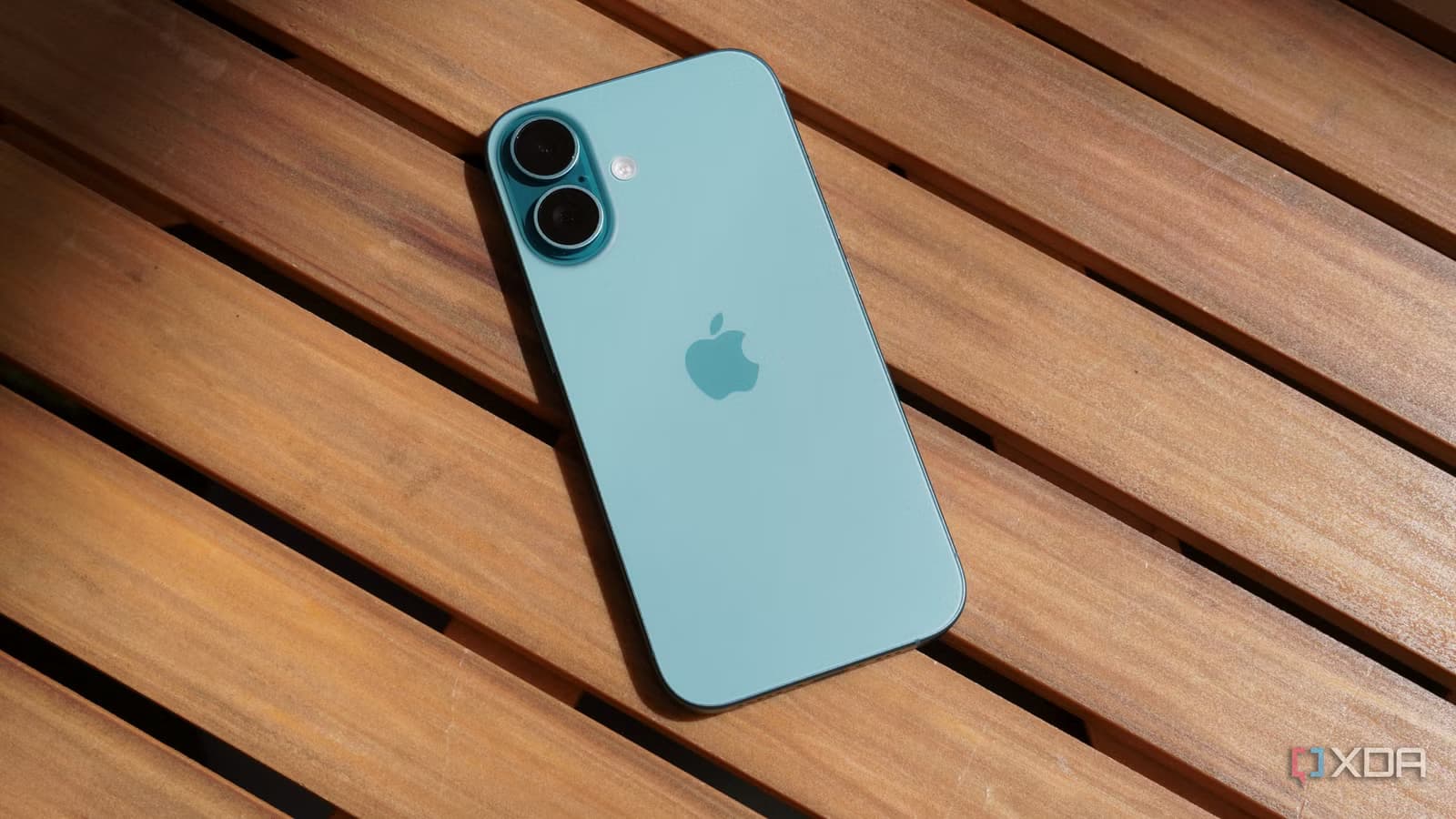 IPhone 16e giá rẻ chỉ từ 13 triệu đồng , lựa chọn hấp dẫn cho người dùng - Ảnh 3. IPhone 16e giá rẻ chỉ từ 13 triệu đồng , lựa chọn hấp dẫn cho người dùng - Ảnh 3.