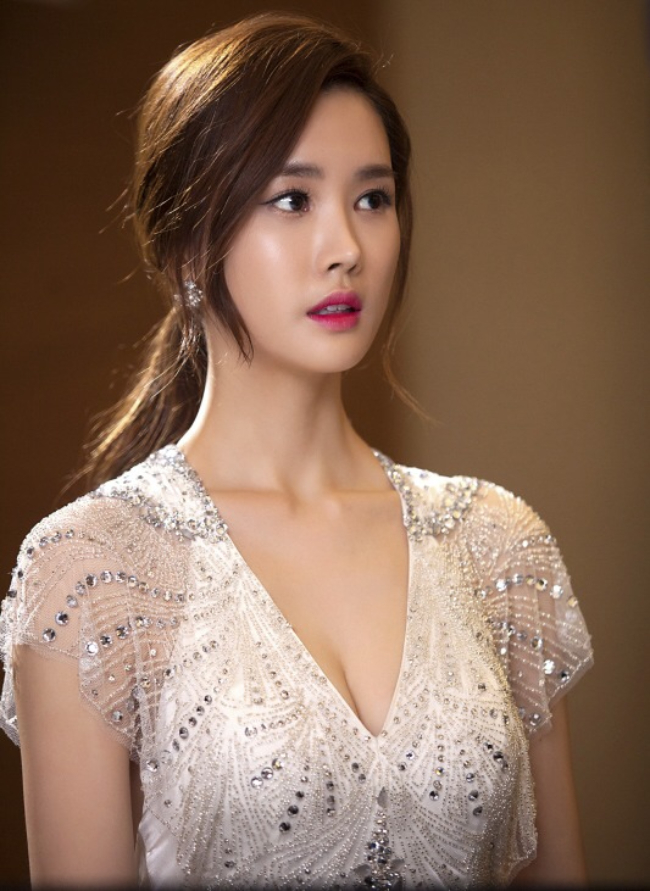Lee Da Hae mang thai , gia đ&igrave;nh chồng n&aacute;o loạn khi ch&agrave;o đ&oacute;n th&agrave;nh vi&ecirc;n mới - Ảnh 7.