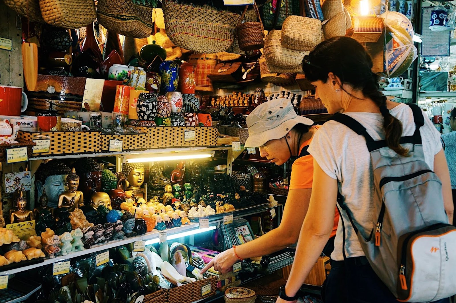 Vượt qua Amsterdam, Bangkok, một thành phố Việt Nam lọt top 16 điểm mua sắm hàng đầu thế giới - Ảnh 6.