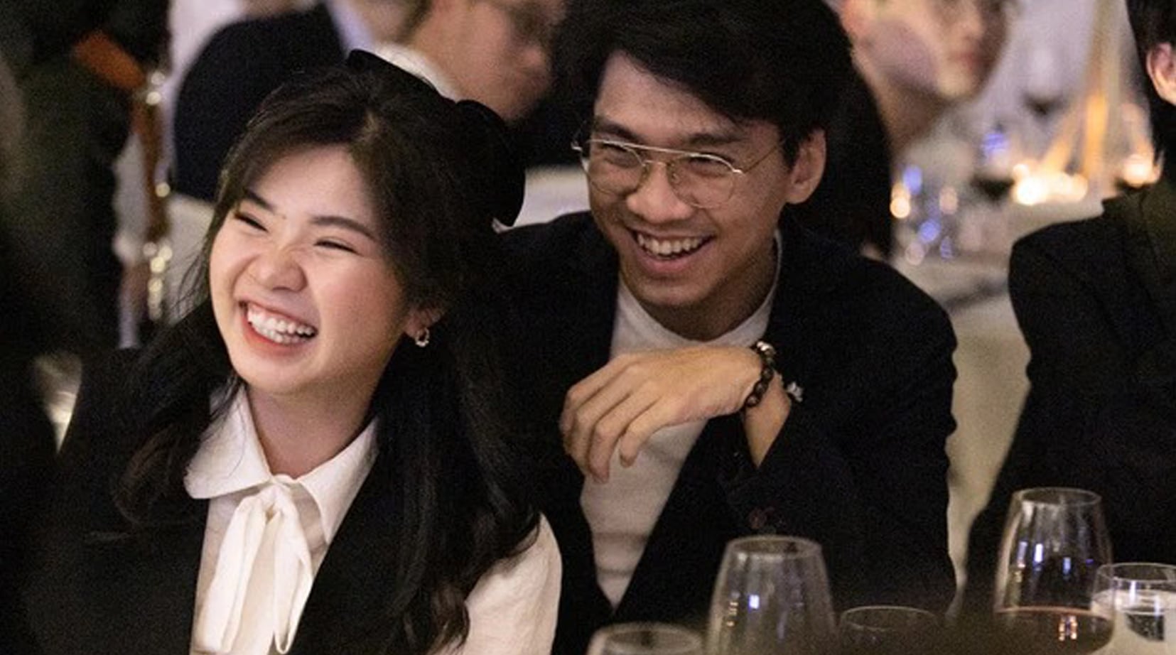 PewPew &ldquo;thất t&igrave;nh&rdquo; bị vợ qu&aacute;t lọt thẳng v&agrave;o s&oacute;ng livestream - Ảnh 4.