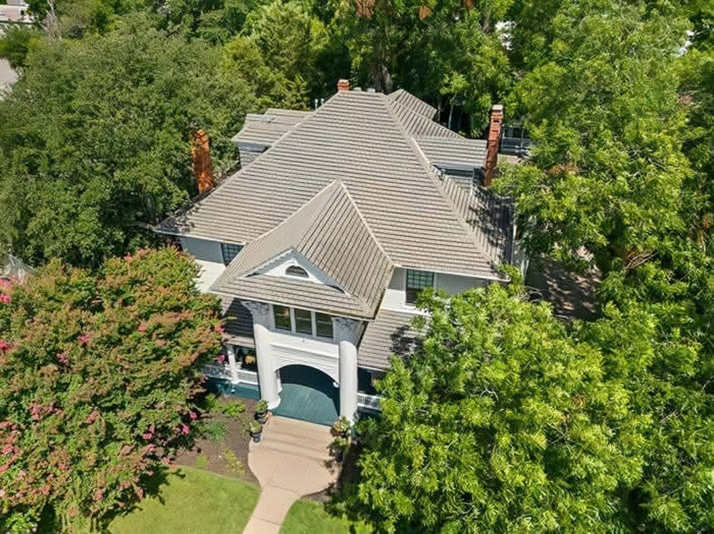 Biệt thự 7 . 600 M² của Ngô Mỹ Uyên: Kiến trúc Hy Lạp cổ đại giữa Dallas - Ảnh 5. Biệt thự 7 . 600 M² của Ngô Mỹ Uyên: Kiến trúc Hy Lạp cổ đại giữa Dallas - Ảnh 5.
