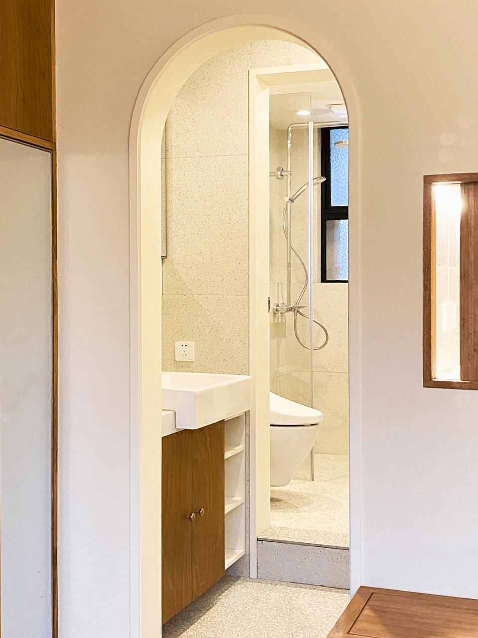 Từ nhà 180m² xuống căn hộ 45m², gia đình 3 người lại thấy dễ sống hơn - Ảnh 13.