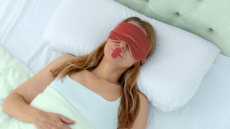 Lời khuy&ecirc;n cho những ai định d&aacute;n "băng keo" l&ecirc;n miệng khi ngủ để bớt ng&aacute;y: 4 nh&oacute;m người kh&ocirc;ng n&ecirc;n thử - Ảnh 4.
