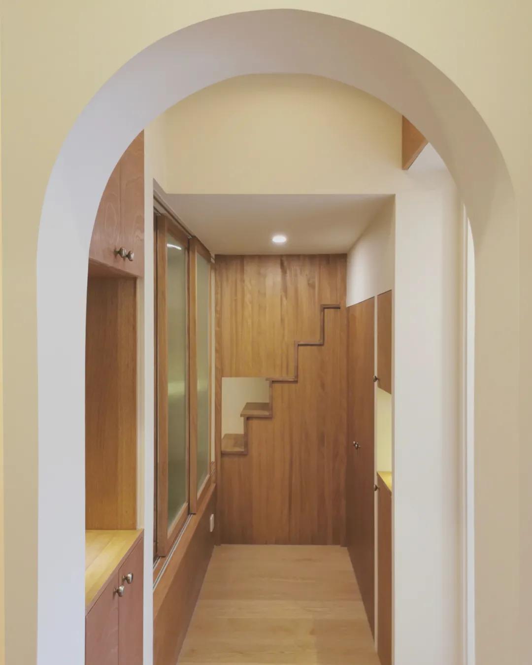 Từ nhà 180m² xuống căn hộ 45m², gia đình 3 người lại thấy dễ sống hơn - Ảnh 3.