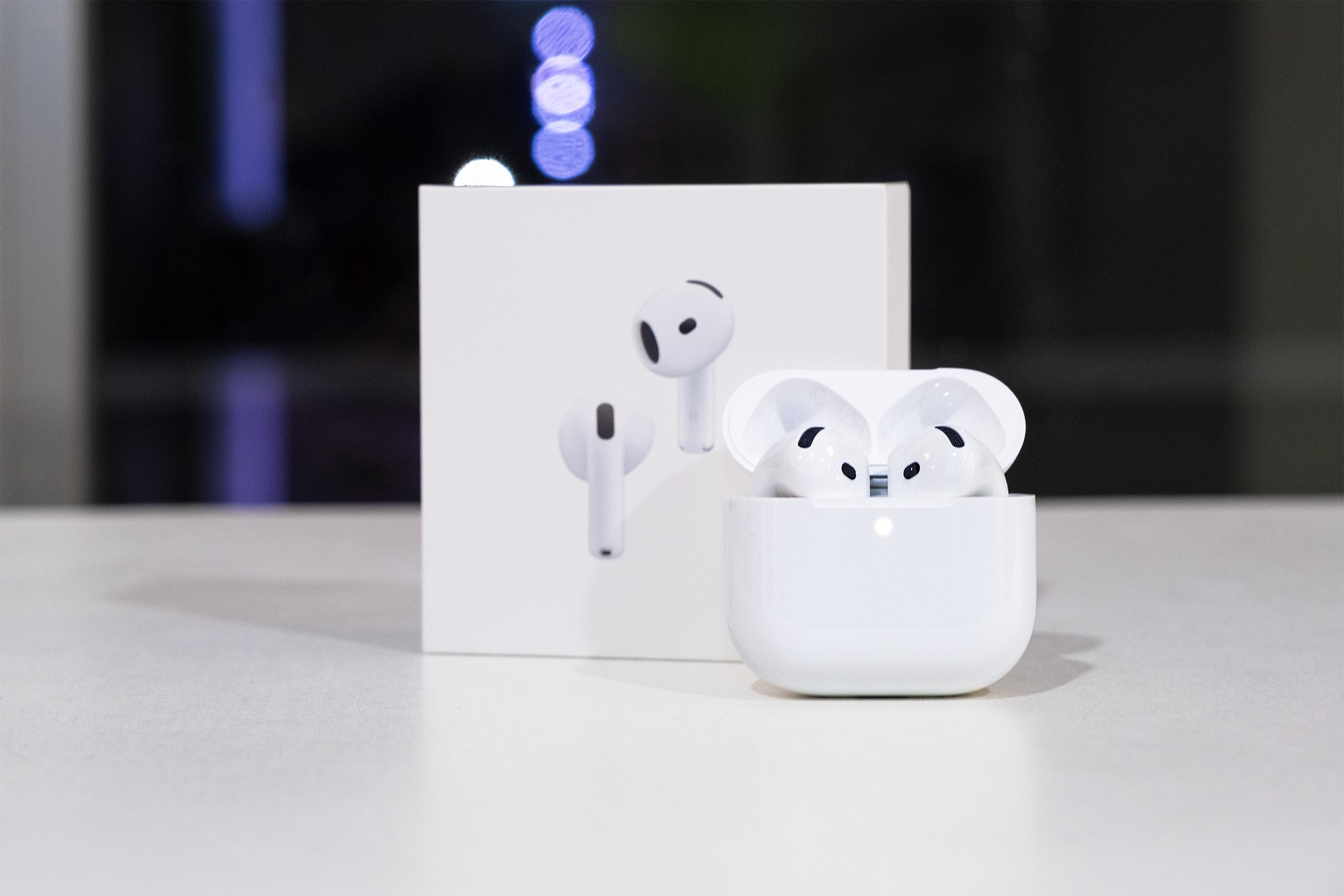 Mở hộp AirPods 5 chính hãng Việt Nam với khả năng chống ồn chủ động ấn tượng - Ảnh 2. Mở hộp AirPods 5 chính hãng Việt Nam với khả năng chống ồn chủ động ấn tượng - Ảnh 2.