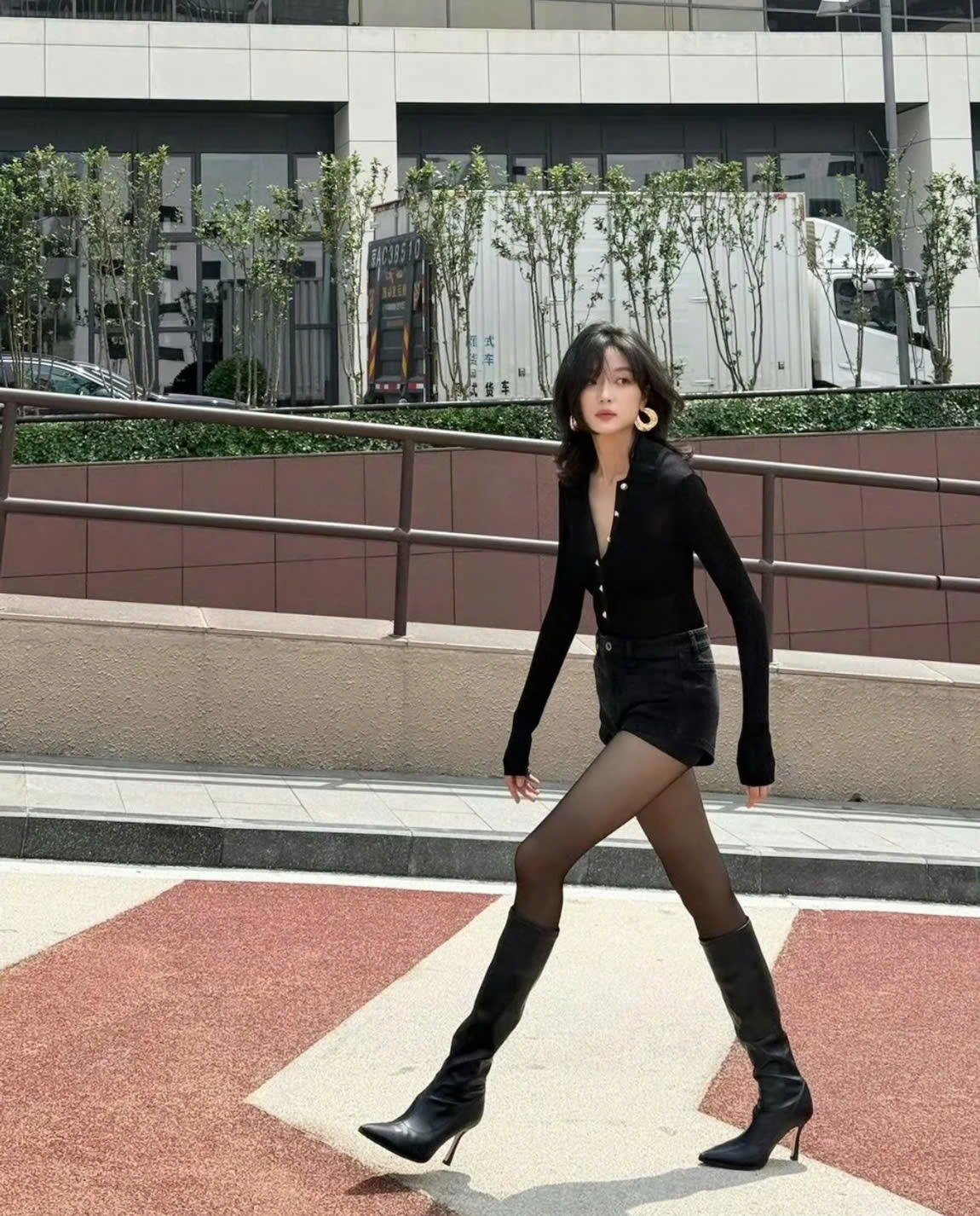 - Ảnh 5. - Ảnh 5.